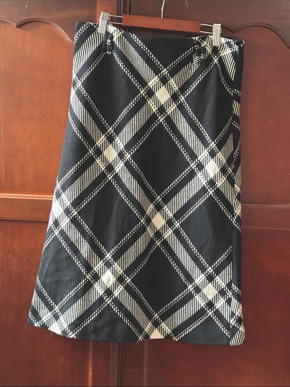 Casual Corner black and white plaid skirt Size 10